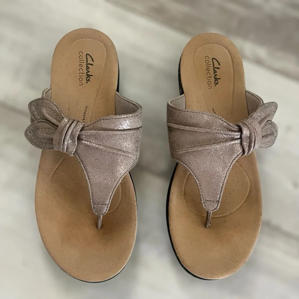 NWOB Wide Clarks Collection Laurieann Rae thong taupe metallic Size 8 W - Picture 7 of 10